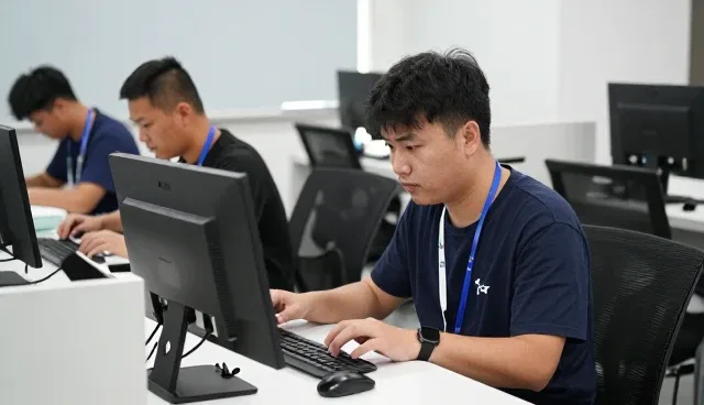 如何选择适合内容分发的平面设计?